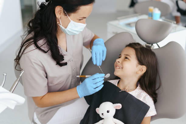 Best Emergency Tooth Extraction  in Halls, TN